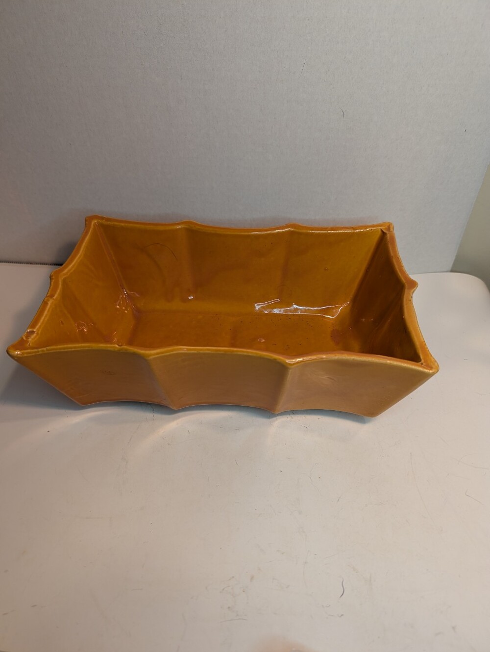 Upco USA Planter Potter Vase ceramic Orange.